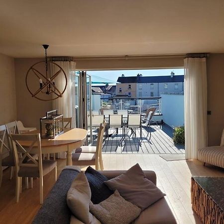 Вилла Central Modern Townhouse In Сондерсфут Экстерьер фото